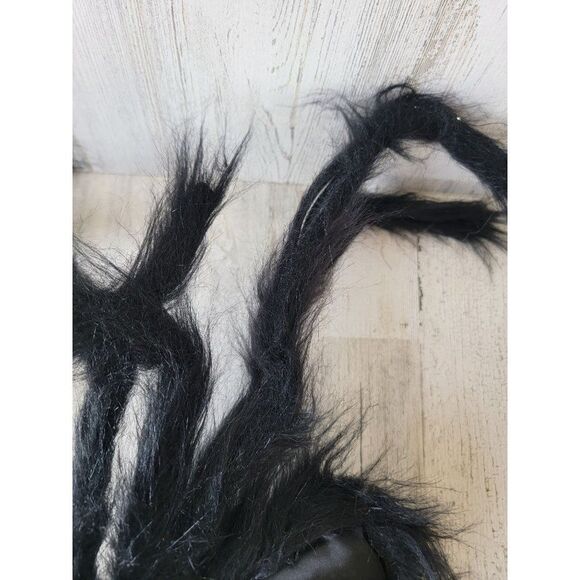 Large fuzzy tarantula spider Halloween scary pop decor - Picture 14 of 14